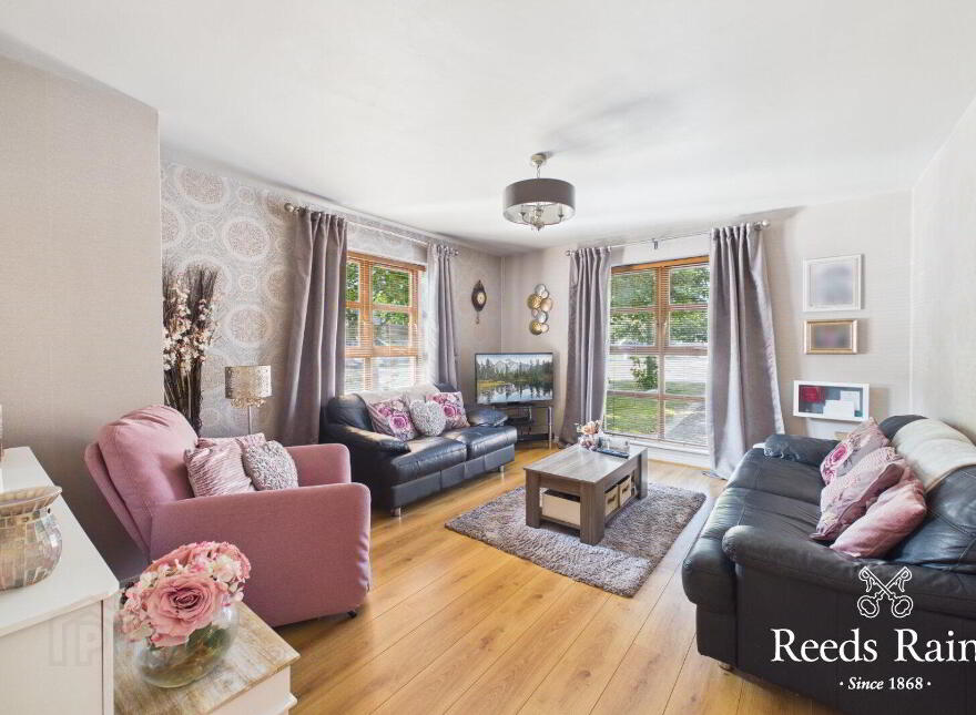 44 Redwood Grove, Dunmurry, Belfast, BT17 9RN