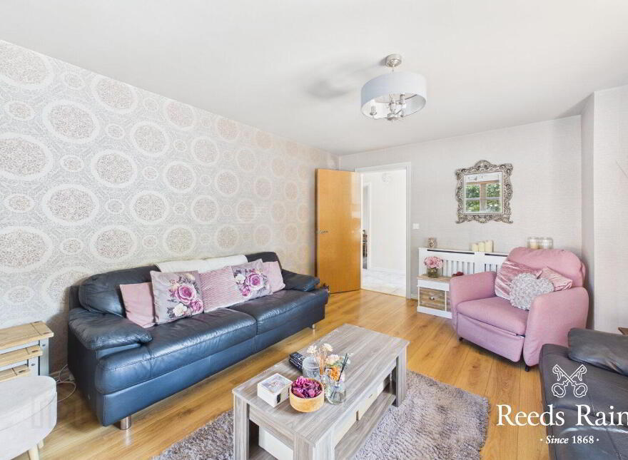 44 Redwood Grove, Dunmurry, Belfast, BT17 9RN