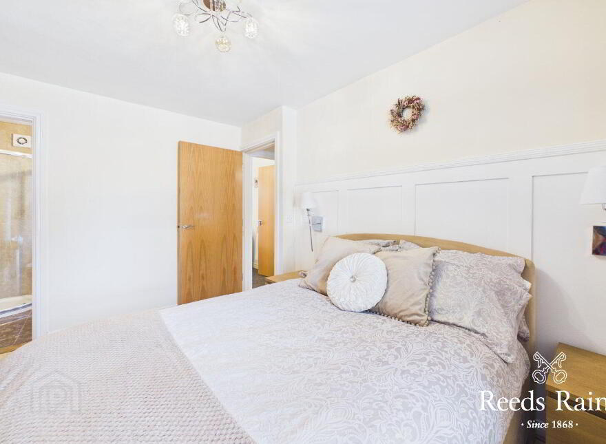 44 Redwood Grove, Dunmurry, Belfast, BT17 9RN