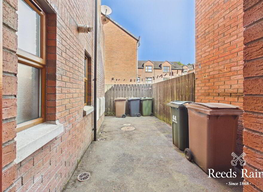 44 Redwood Grove, Dunmurry, Belfast, BT17 9RN