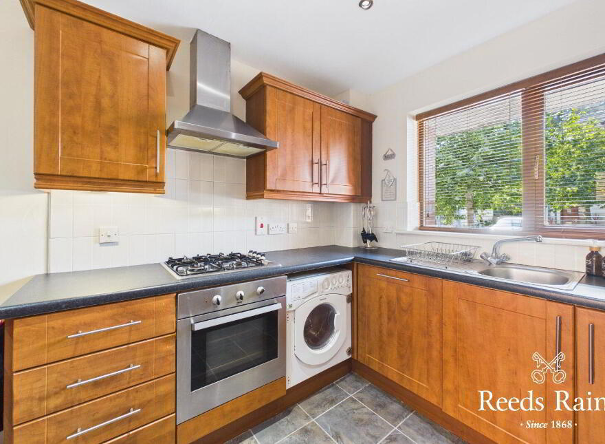 44 Redwood Grove, Dunmurry, Belfast, BT17 9RN