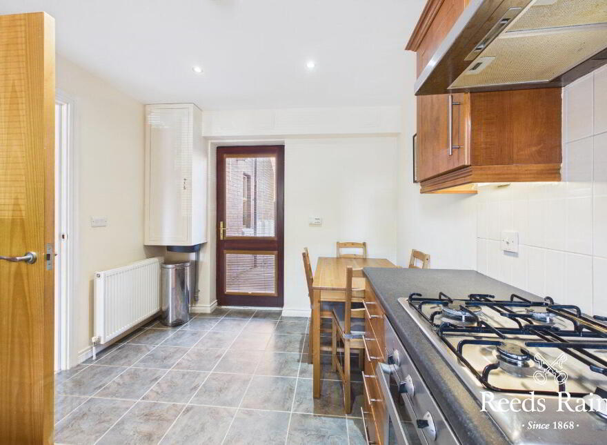 44 Redwood Grove, Dunmurry, Belfast, BT17 9RN