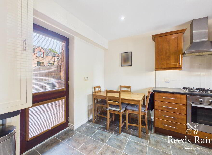 44 Redwood Grove, Dunmurry, Belfast, BT17 9RN