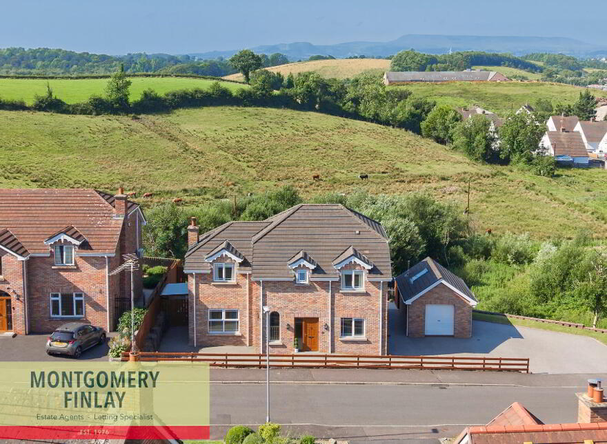 1 Clover Brae, Enniskillen, BT74 4AB
