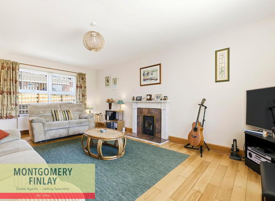 1 Clover Brae, Enniskillen, BT74 4AB