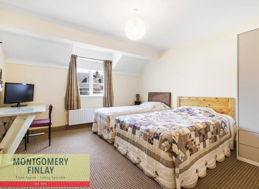 1 Clover Brae, Enniskillen, BT74 4AB