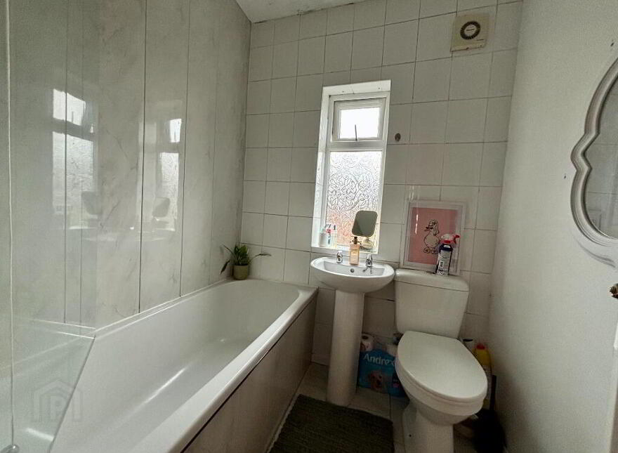 25 Timbey Park, Belfast, BT7 3BT
