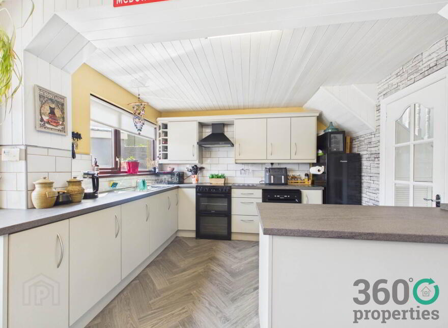38 Dunvale, Ballymena, BT43 6NX