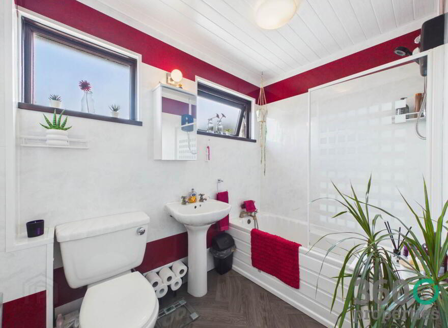38 Dunvale, Ballymena, BT43 6NX