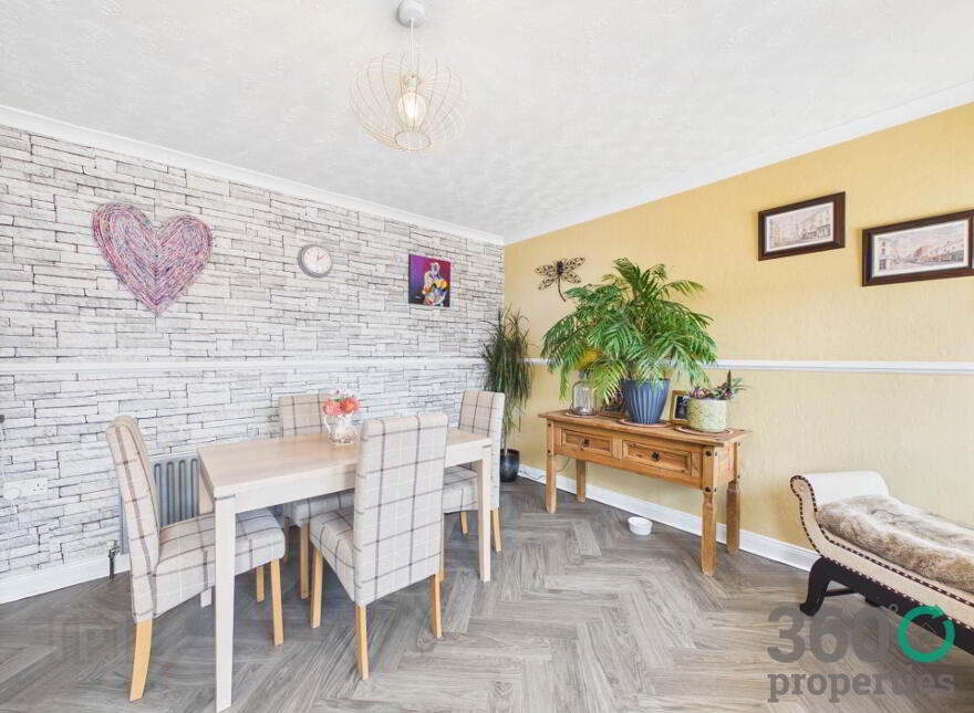 38 Dunvale, Ballymena, BT43 6NX