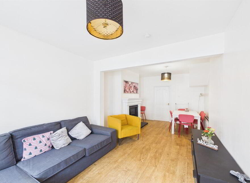 32 Carrington Street, Belfast, BT6 8GF