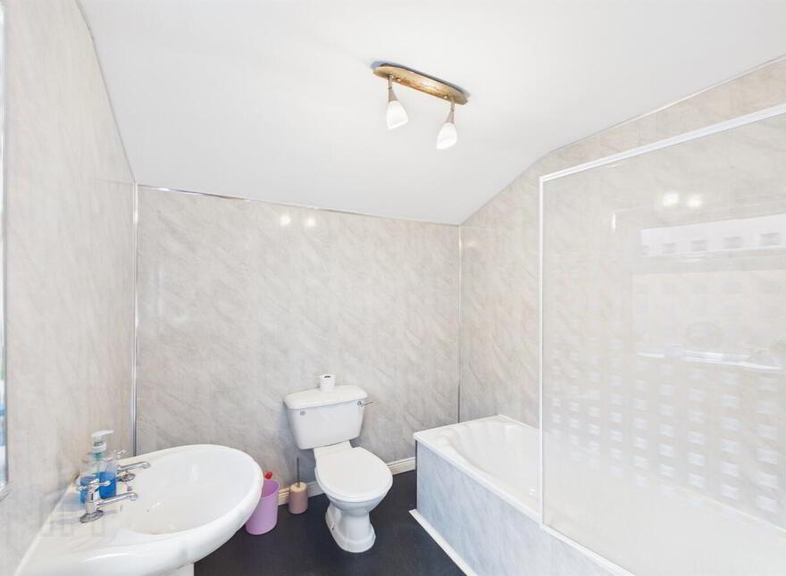 32 Carrington Street, Belfast, BT6 8GF