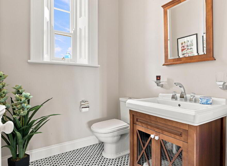 Raw Brae House, 73 Raw Brae Road, Whitehead, Carrickfergus, BT38 9SZ