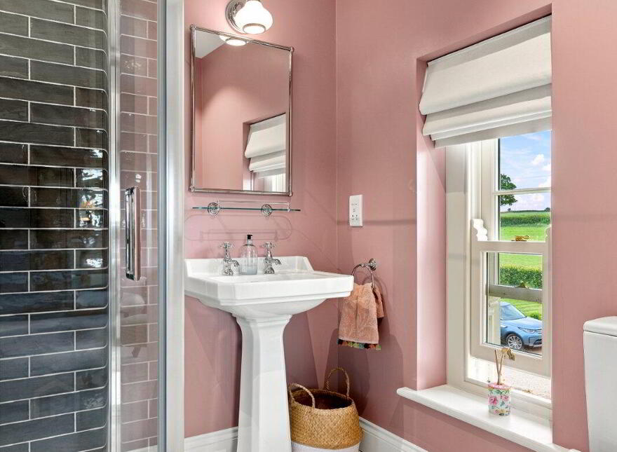 Raw Brae House, 73 Raw Brae Road, Whitehead, Carrickfergus, BT38 9SZ