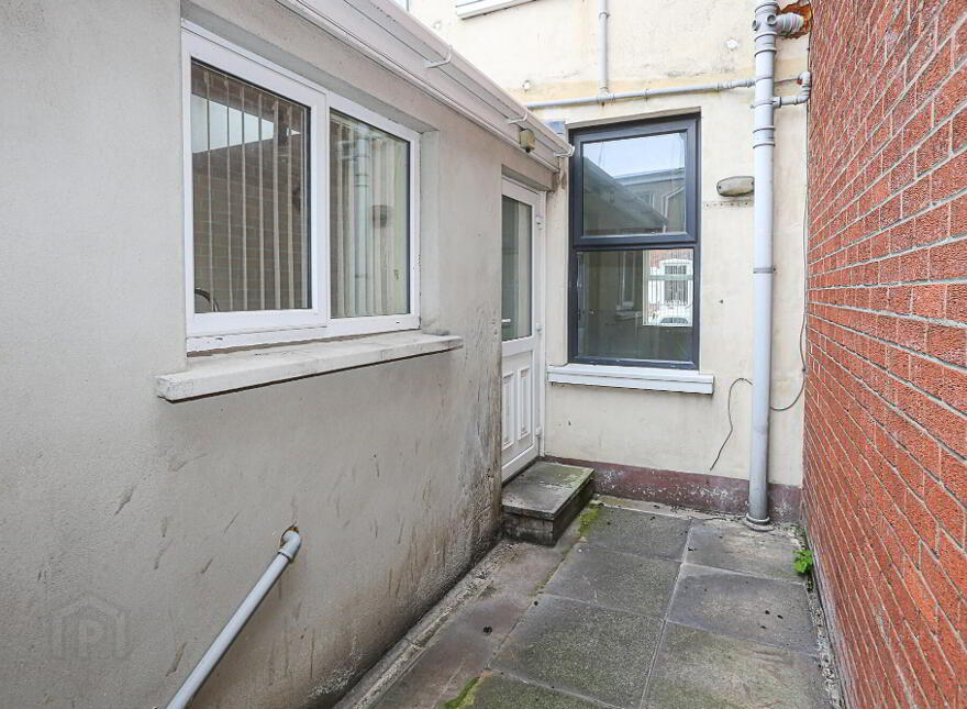 16 Eccles Street, Belfast, BT13 3GS