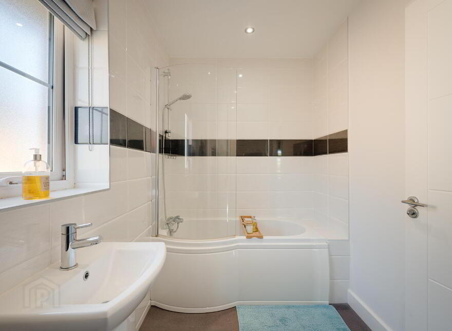 45 Rocklyn Crescent, Donaghadee, BT21 0FY