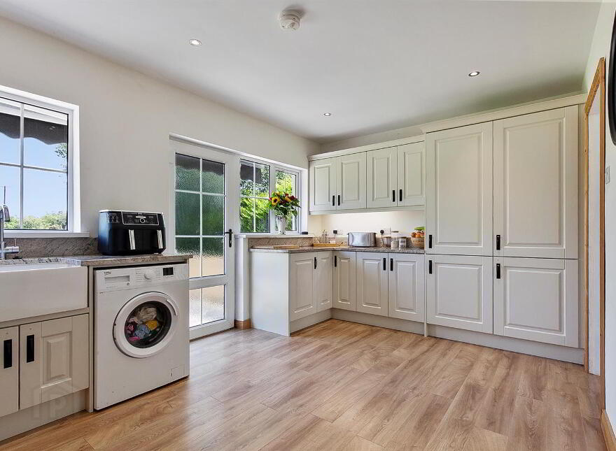 175A Hillhead Road, Ballyclare, BT39 9LW