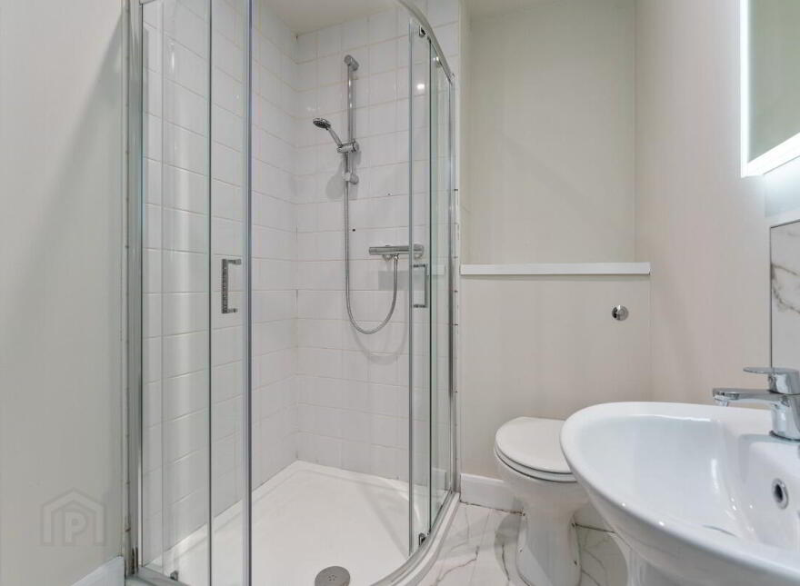 413 College Court Central, Belfast, BT1 6BZ