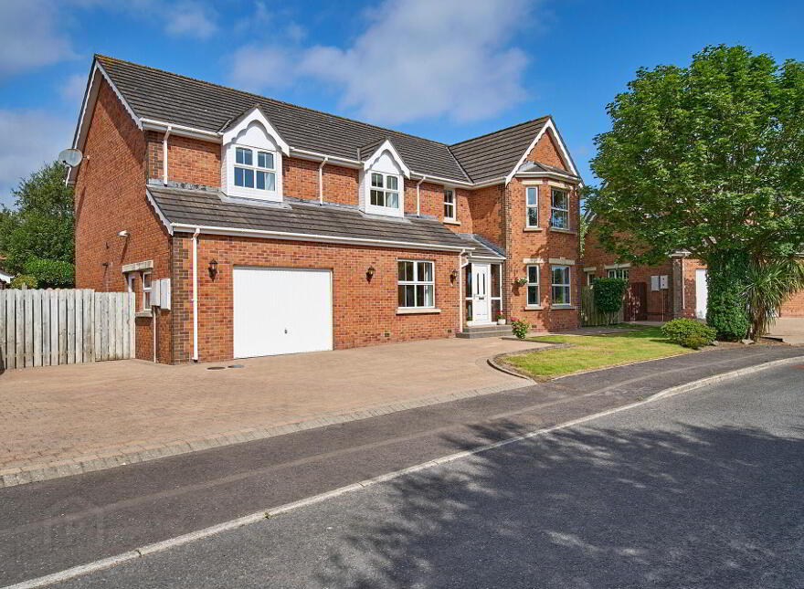 8 Ballycrochan Drive, Bangor, BT19 7LB