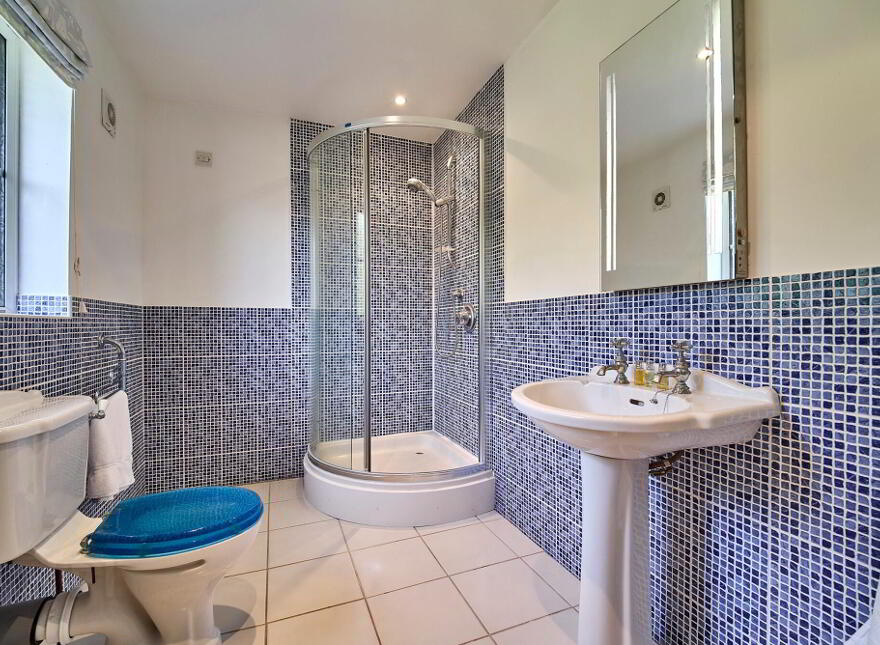 8 Ballycrochan Drive, Bangor, BT19 7LB