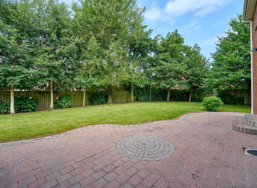 8 Ballycrochan Drive, Bangor, BT19 7LB