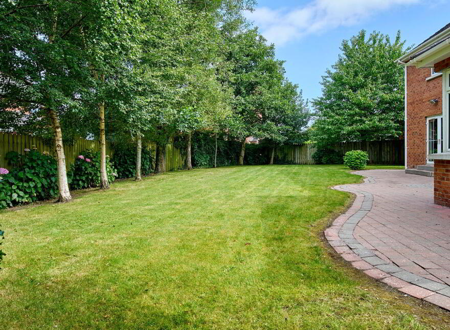 8 Ballycrochan Drive, Bangor, BT19 7LB