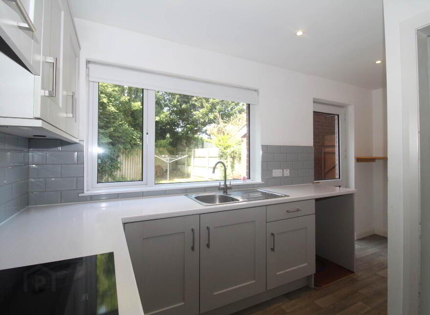 16 Bexley Green, Bangor, BT19 7TP