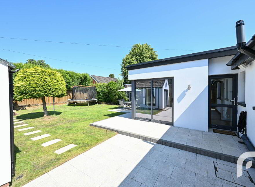 80 Old Manse Road, Jordanstown, Newtownabbey, BT37 0RX