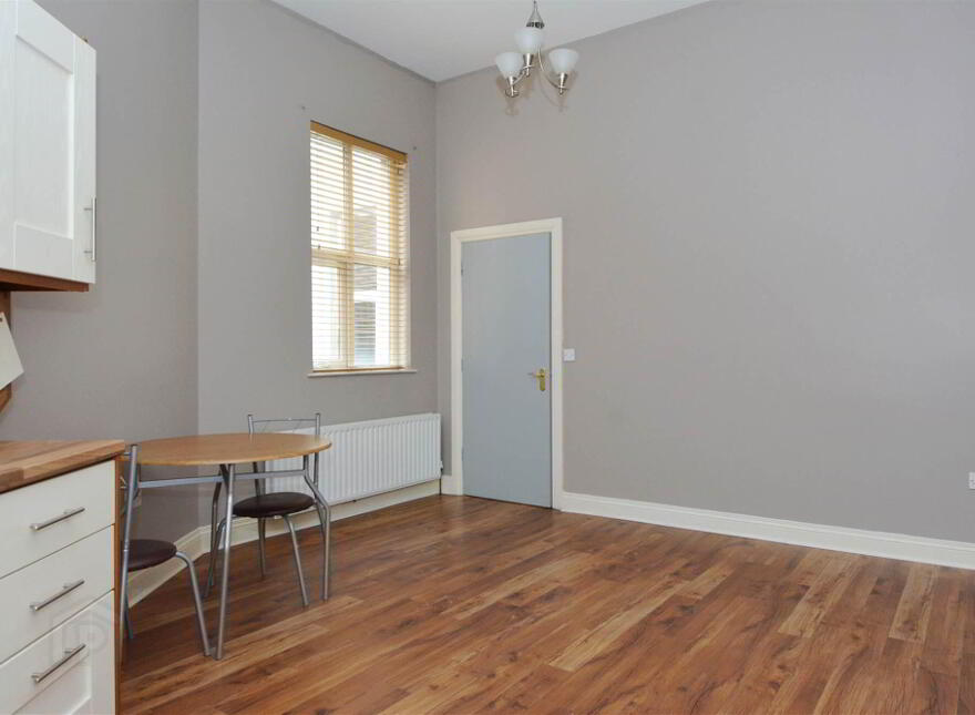 4, 41 Cromwell Road, Belfast, BT7 1JX