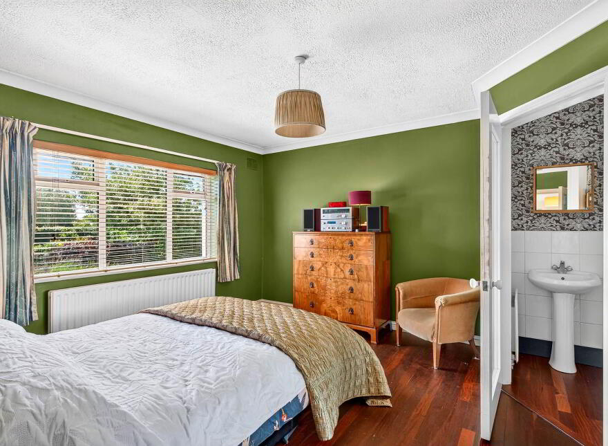 Moyne, Headford, H91AY7T