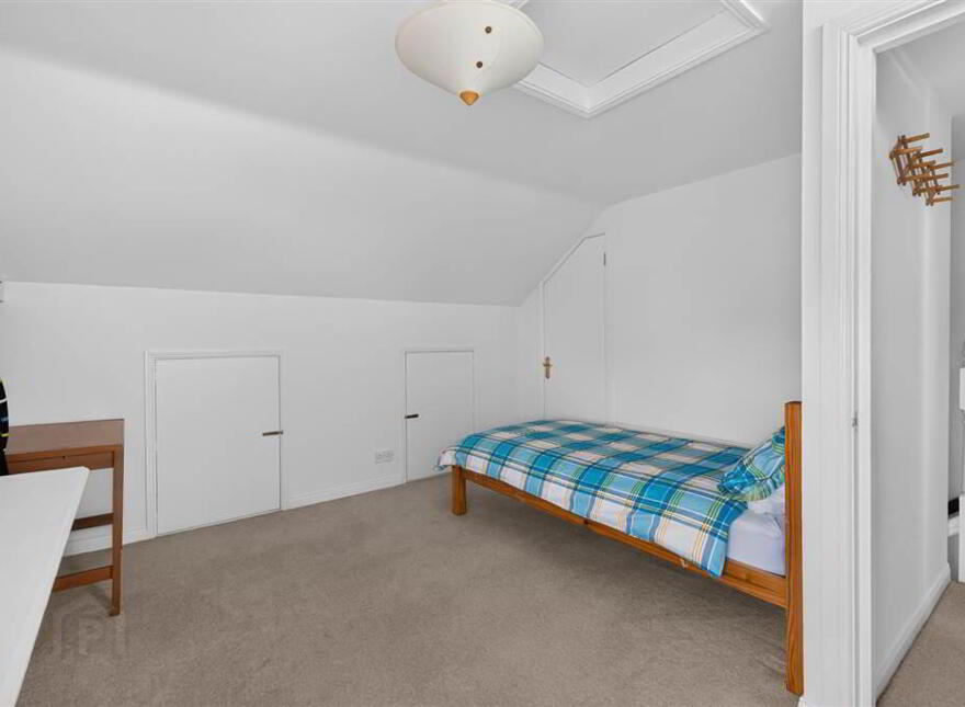 5 Hamilton Harty Court, Royal Hillsborough, BT26 6FA