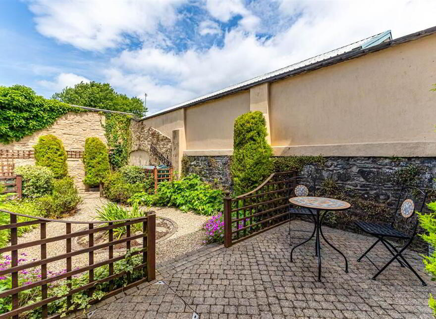 5 Hamilton Harty Court, Royal Hillsborough, BT26 6FA