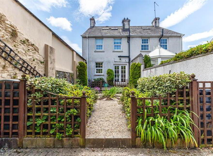 5 Hamilton Harty Court, Royal Hillsborough, BT26 6FA