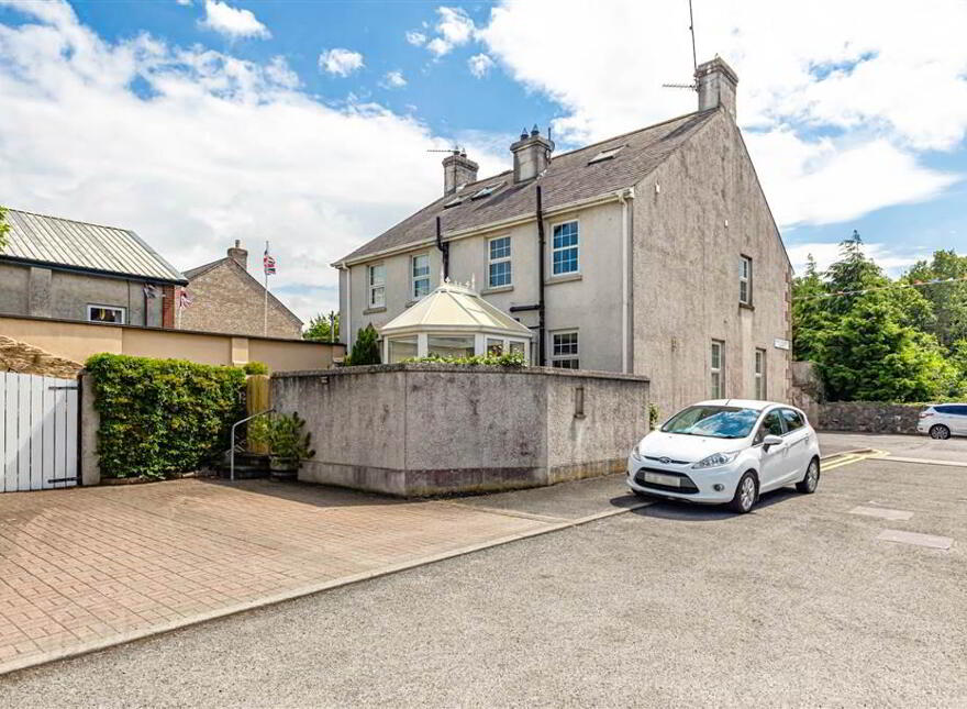 5 Hamilton Harty Court, Royal Hillsborough, BT26 6FA
