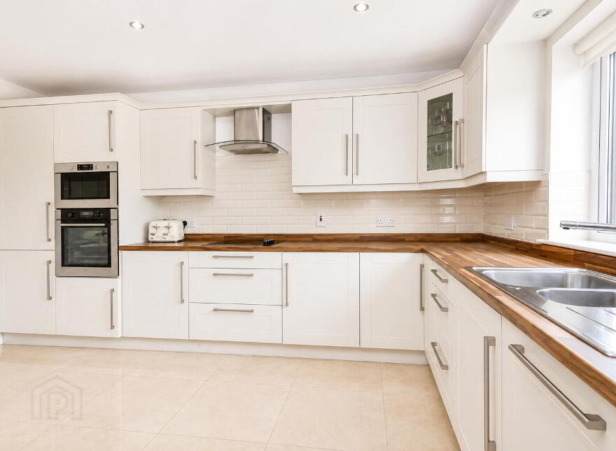 60 Rann Mor Meadows, Letterkenny, F92W28X