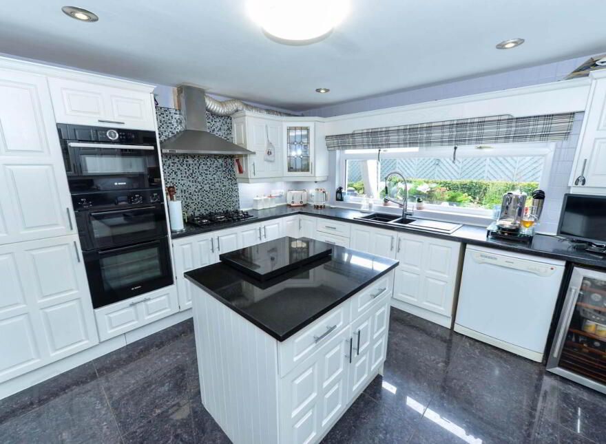 32 Redfort Drive, Carrickfergus, BT38 9EN