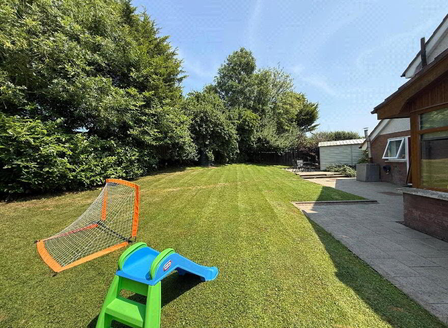 109 The Meadows, Randalstown, BT41 2JD