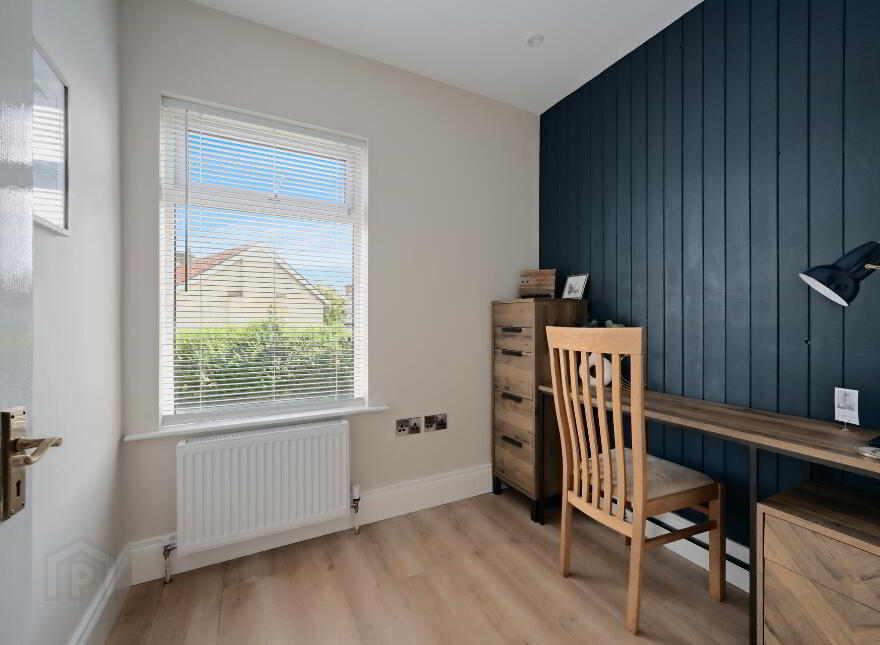 8 Loopland Drive, Belfast, BT6 9DX