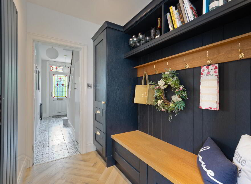 8 Loopland Drive, Belfast, BT6 9DX