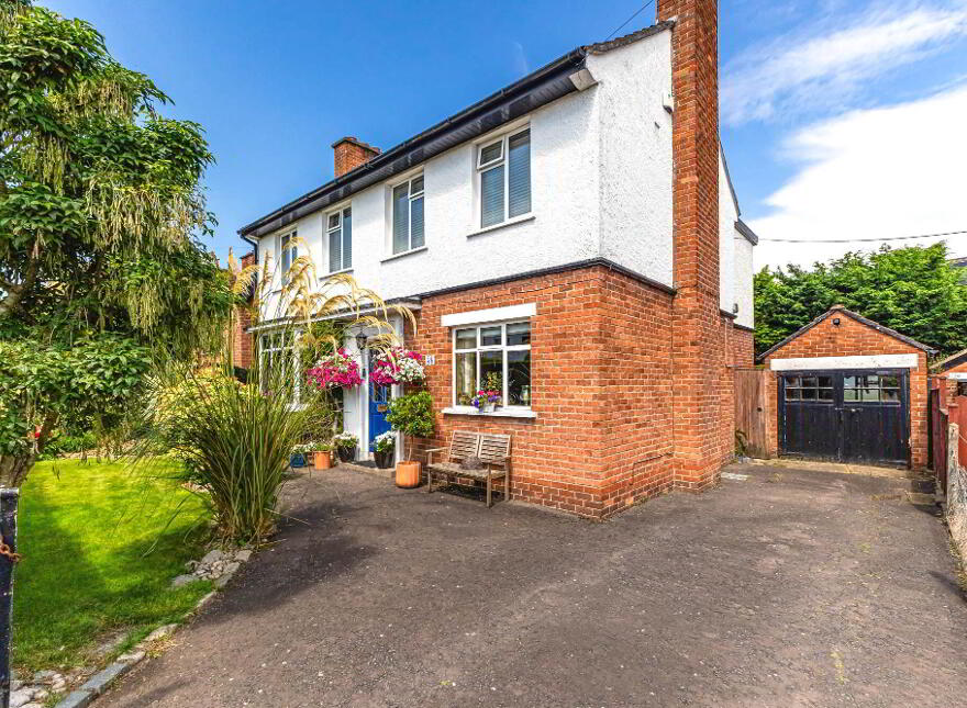 58 Killeaton Crescent, Dunmurry, Belfast, BT17 9HD