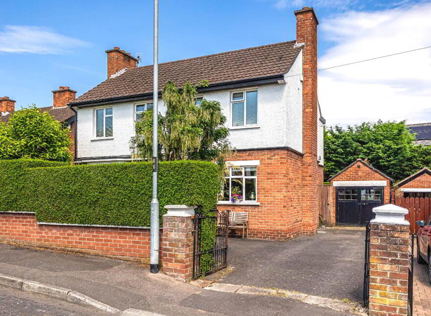 58 Killeaton Crescent, Dunmurry, Belfast, BT17 9HD