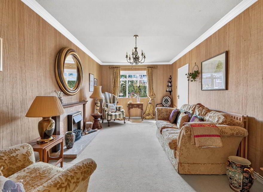 58 Killeaton Crescent, Dunmurry, Belfast, BT17 9HD