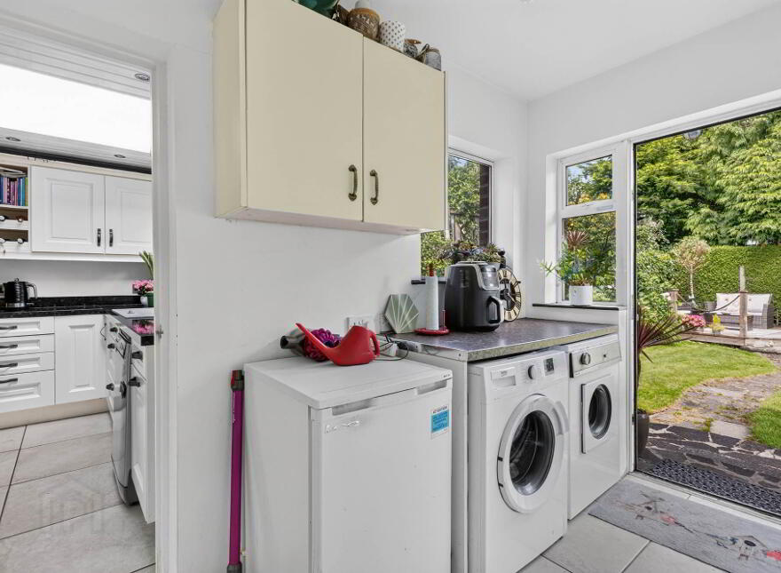 58 Killeaton Crescent, Dunmurry, Belfast, BT17 9HD