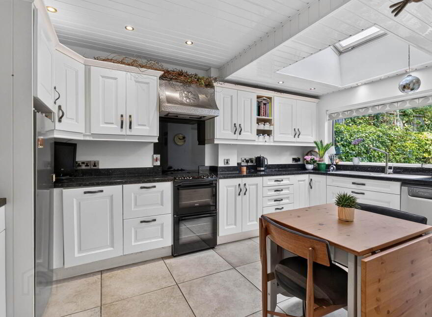 58 Killeaton Crescent, Dunmurry, Belfast, BT17 9HD