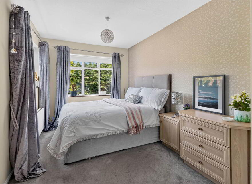 58 Killeaton Crescent, Dunmurry, Belfast, BT17 9HD