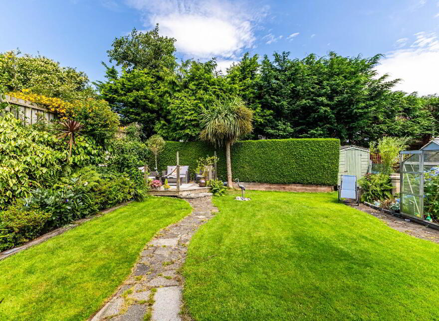 58 Killeaton Crescent, Dunmurry, Belfast, BT17 9HD