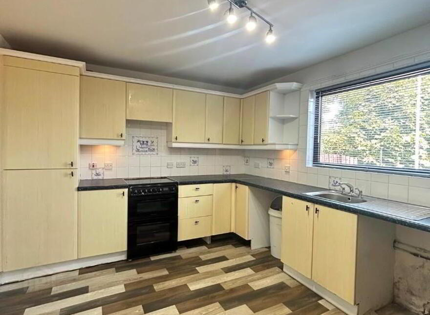 14 Laganvale, Dromore, BT25 1BT