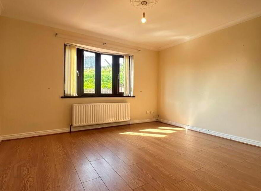 14 Laganvale, Dromore, BT25 1BT