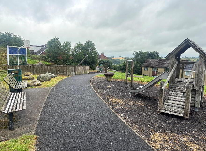 14 Laganvale, Dromore, BT25 1BT