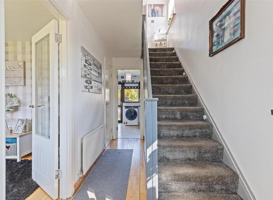 4 Rosslyn Park, Newtownards, BT23 8WP